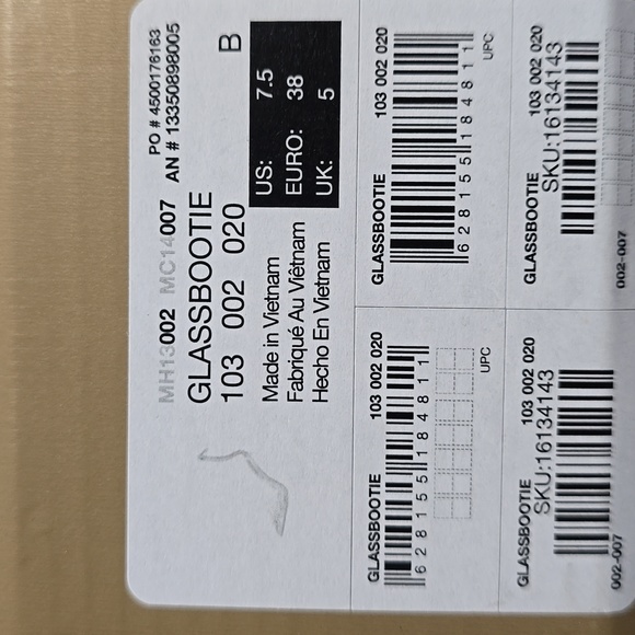 Disney x Aldo Limited Edition Glass Booties - Picture 9 of 9